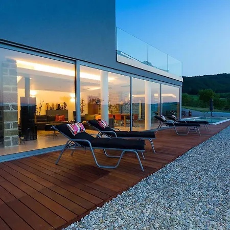 Villa Akazija