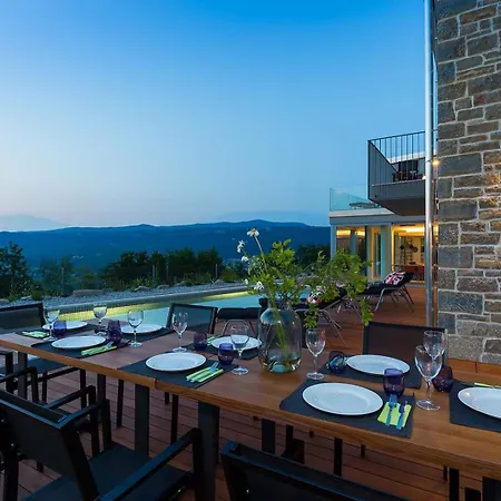 Akazija Villa *